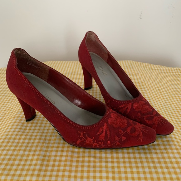Red Embroidered Heels - Picture 2 of 5